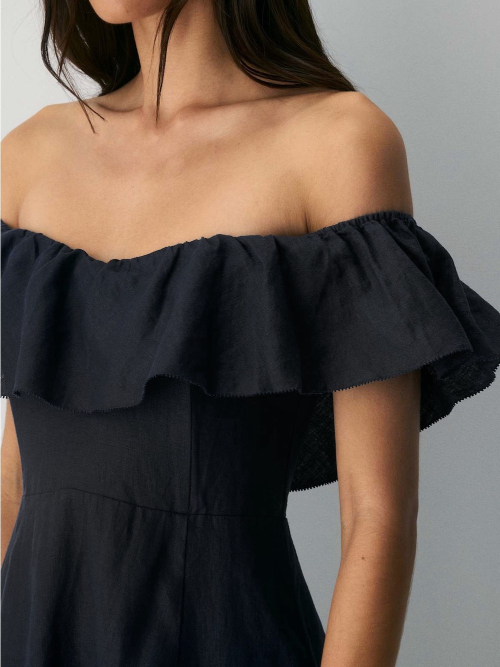 Wilfred Marmion Linen Dress Black Off Shoulder Ruffle Midi Size 4 Aritzia - Picture 3 of 12